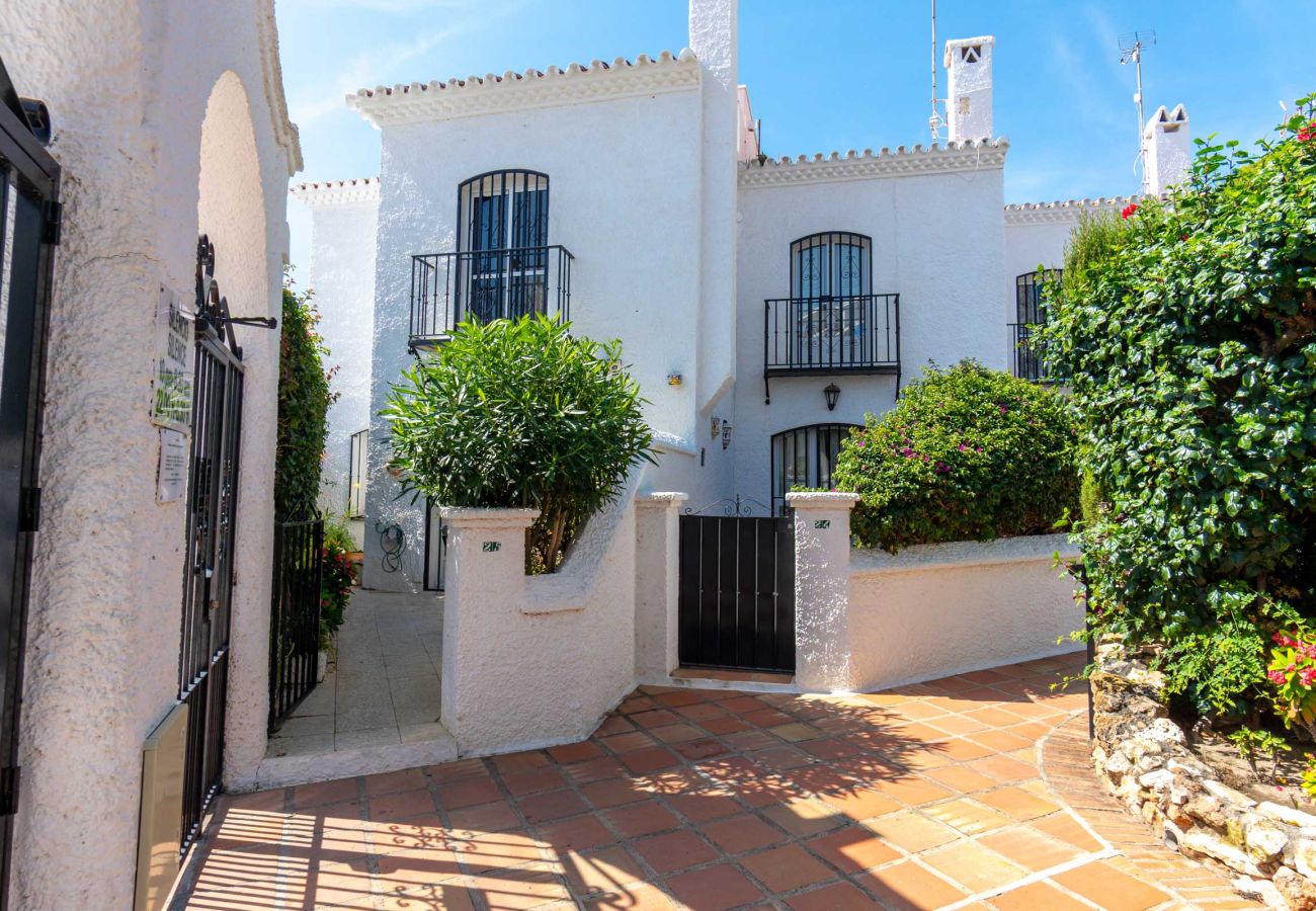 Villa in Nerja - Los Pinos 25 Villas by Casasol 