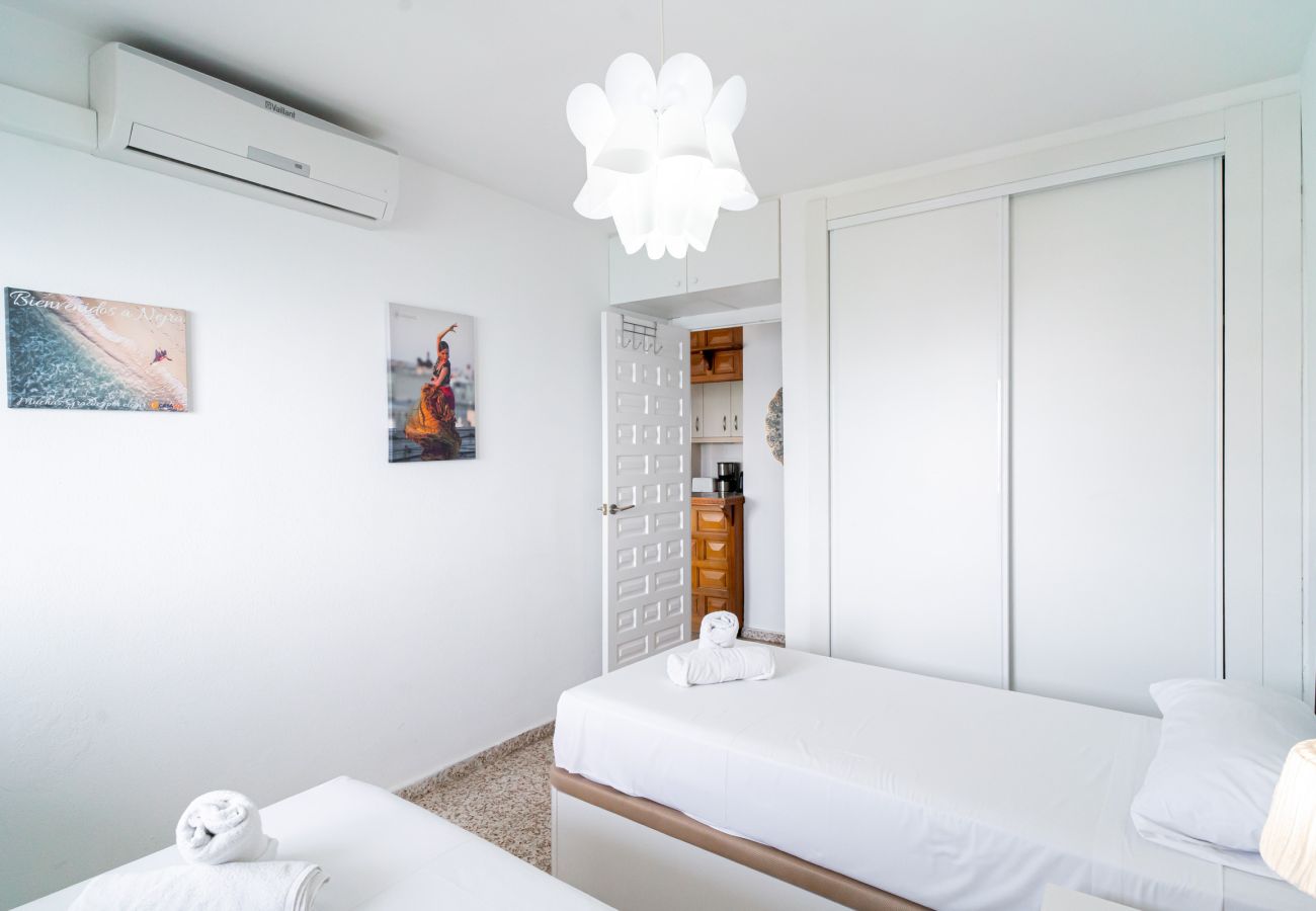 Appartement in Nerja - Acapulco Playa 412 by Casasol 