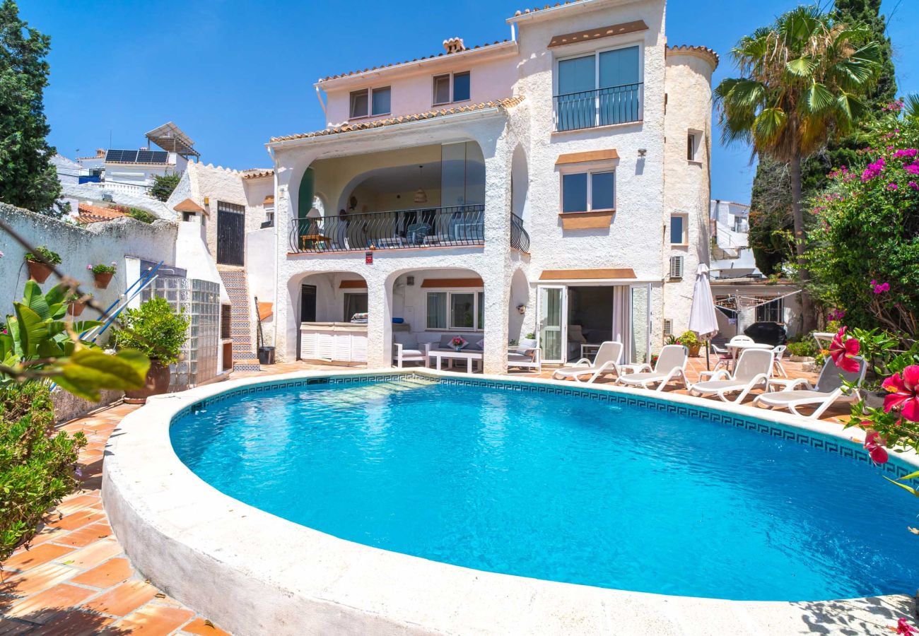 Appartement in Nerja - Chimenea 15 Private Pool and Parking by Casasol 