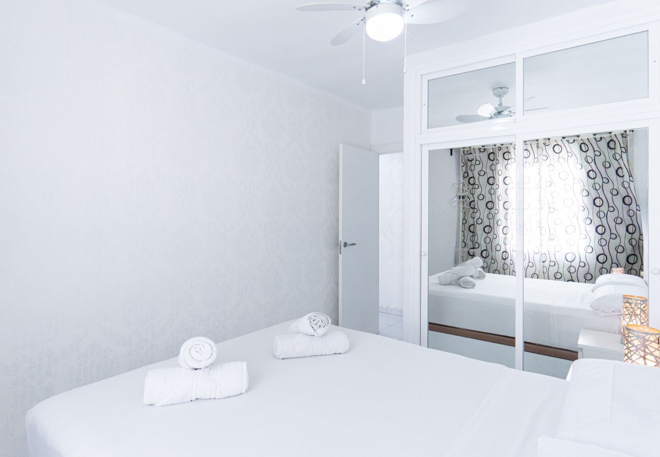 Appartement in Nerja - Apartamento Centro Top Floor by Casasol 