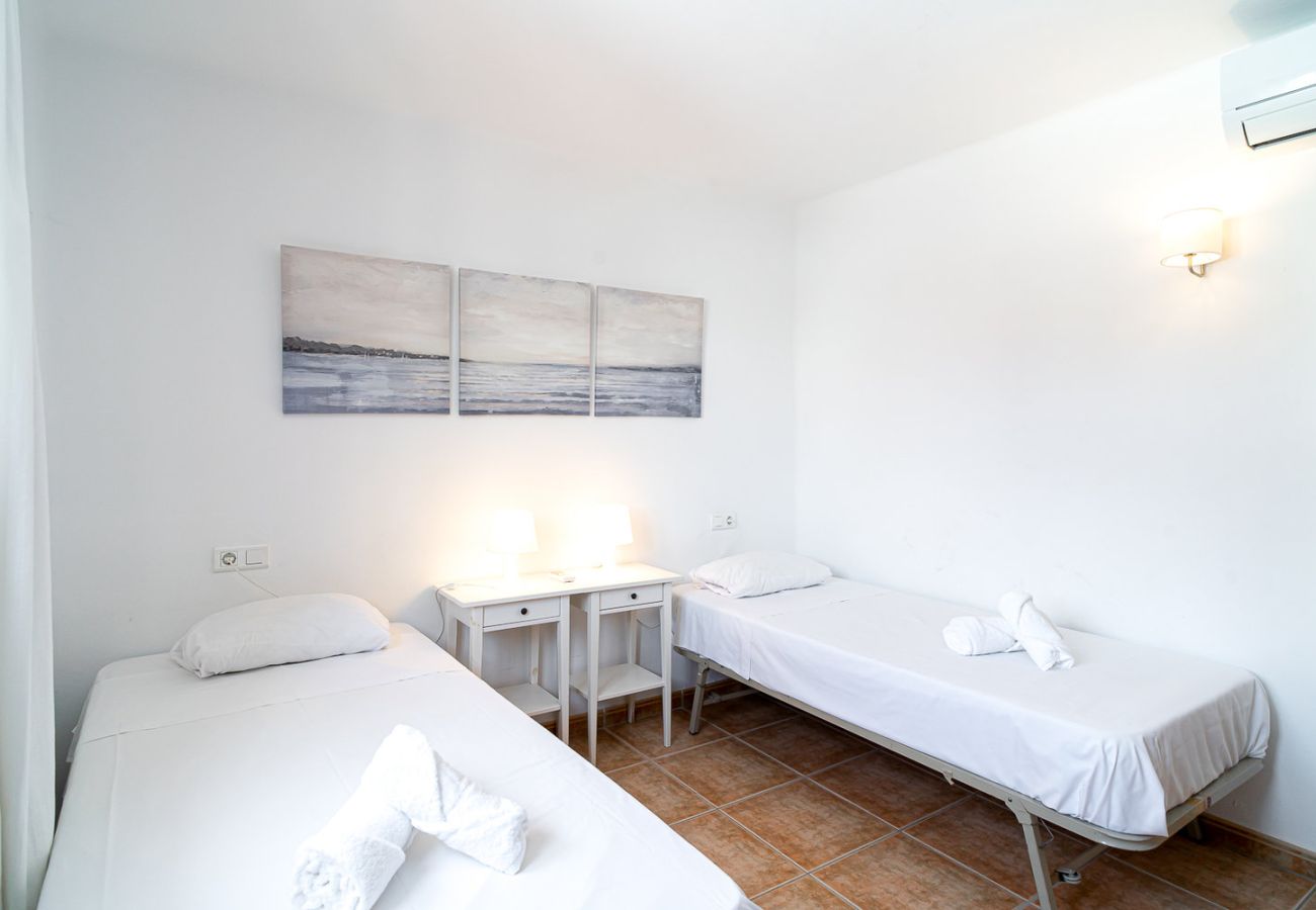 Rijhuis in Nerja - Capistrano Village Pueblo 15 by Casasol