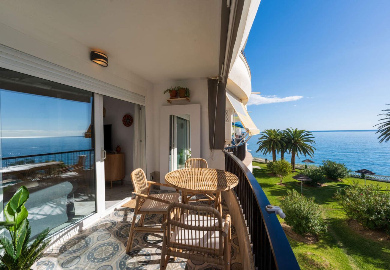 Appartement in Nerja - Acapulco Playa 302 by Casasol 