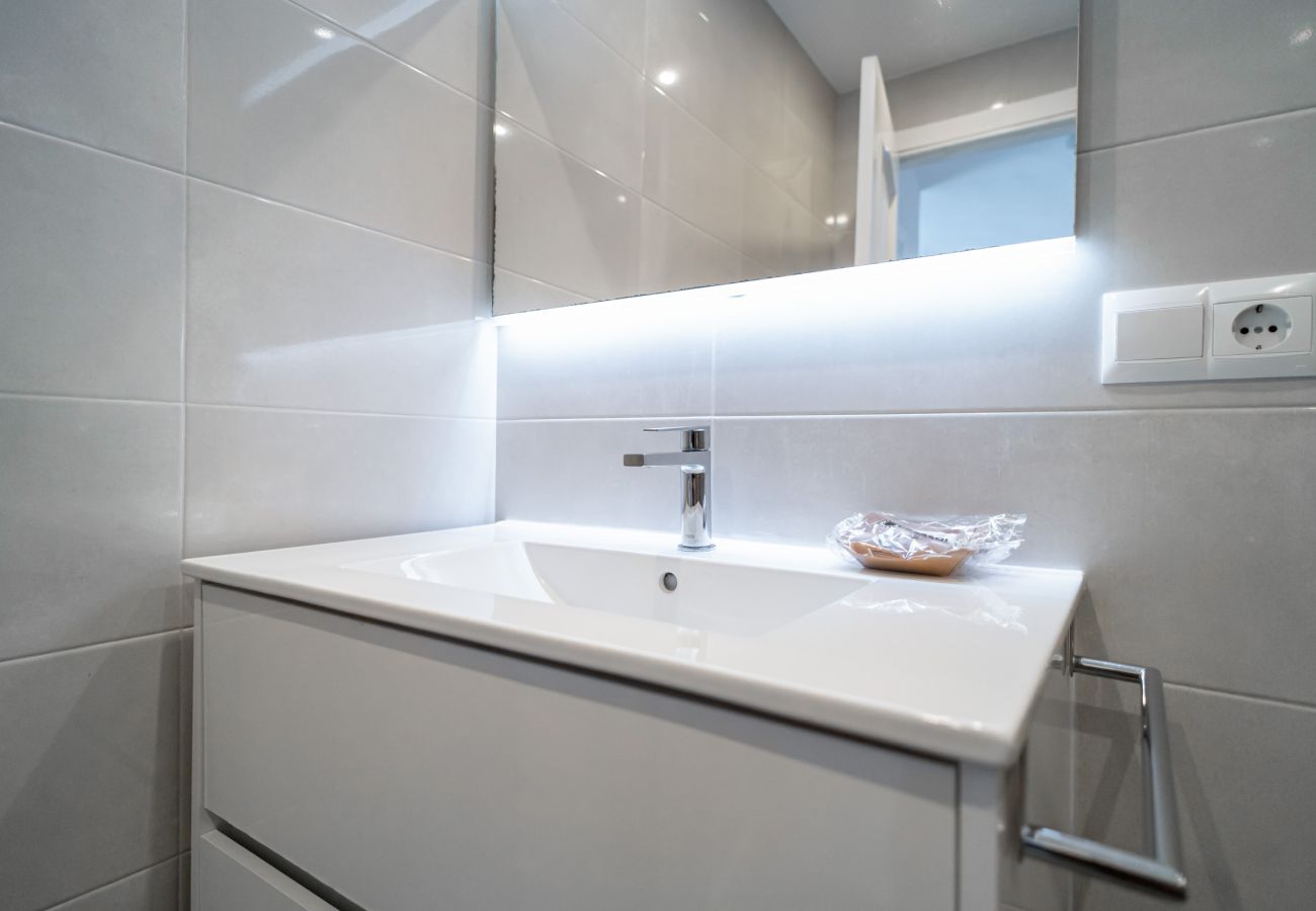 Appartement in Nerja - Acapulco Playa 302 by Casasol 