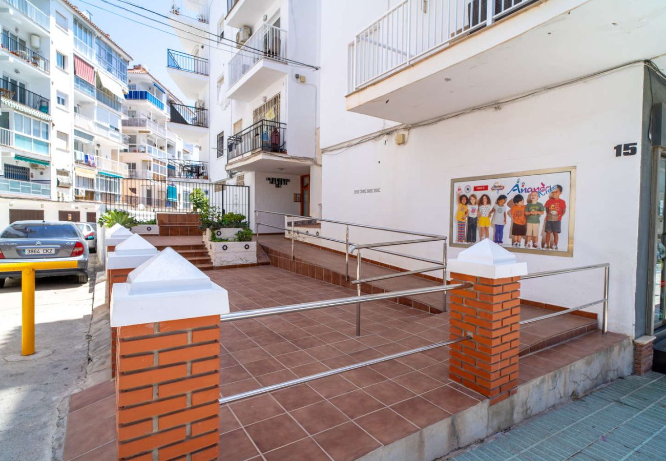 Appartement in Nerja - Apartamento Caribe Centro by Casasol