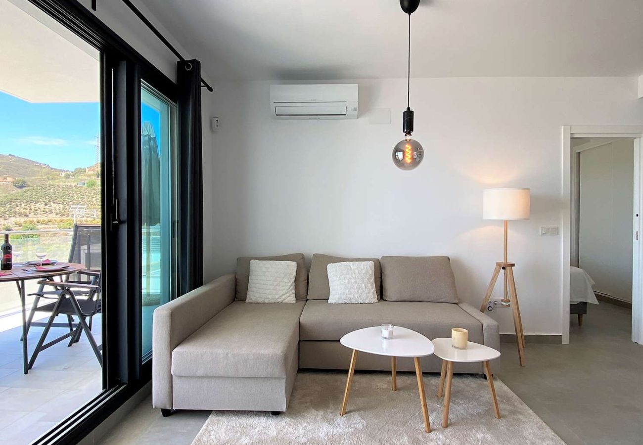 Appartement in Nerja - Balcon del Mar Seaview 216 | Vakantiehuis met Adembenemend Zeezicht in Nerja