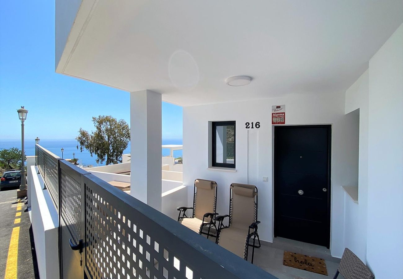 Appartement in Nerja - Balcon del Mar Seaview 216 | Vakantiehuis met Adembenemend Zeezicht in Nerja