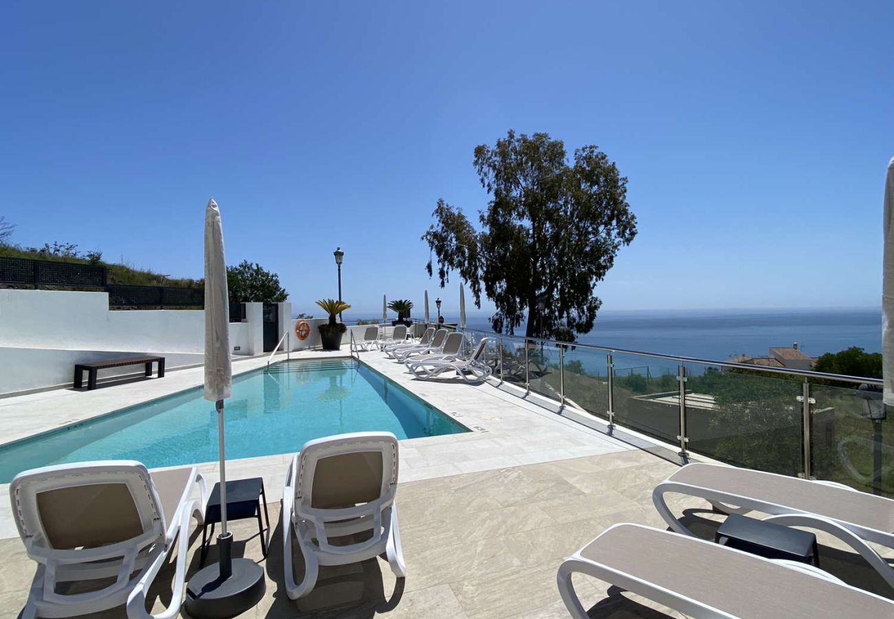 Appartement in Nerja - Balcon del Mar Seaview 216 | Vakantiehuis met Adembenemend Zeezicht in Nerja