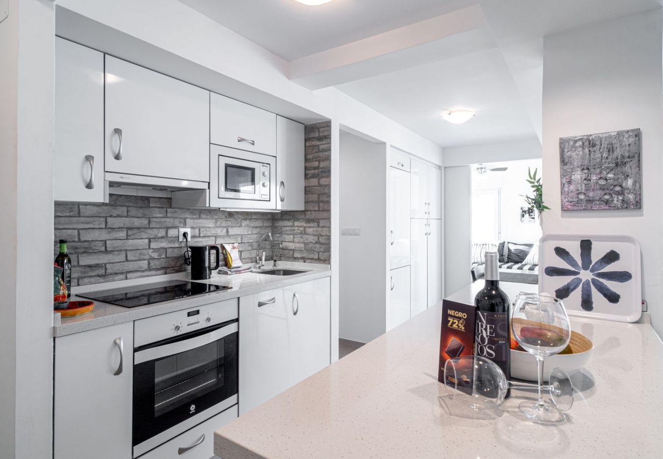 Appartement in Nerja - Apartamento Urban Suite by Casasol 