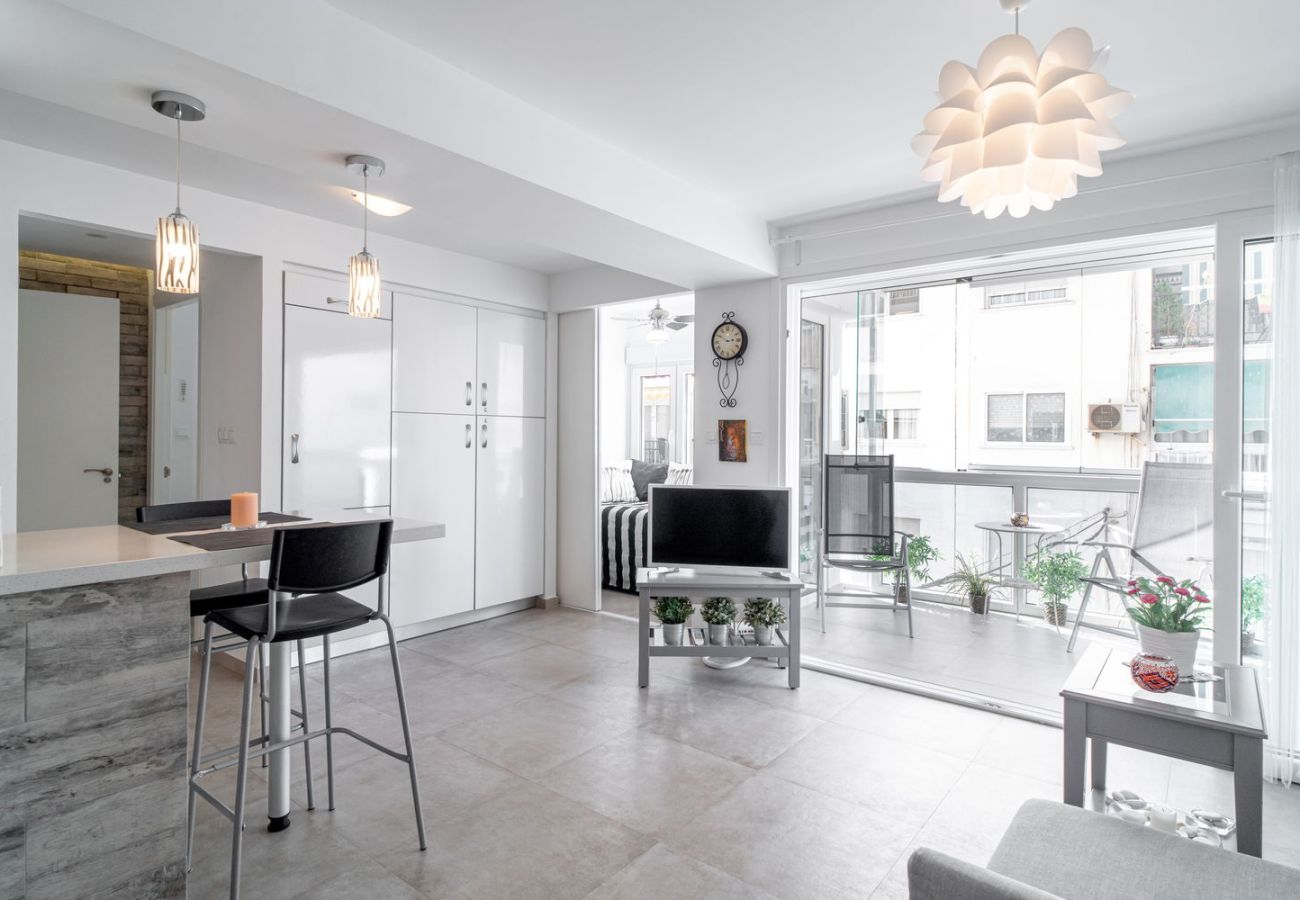 Appartement in Nerja - Apartamento Urban Suite by Casasol 