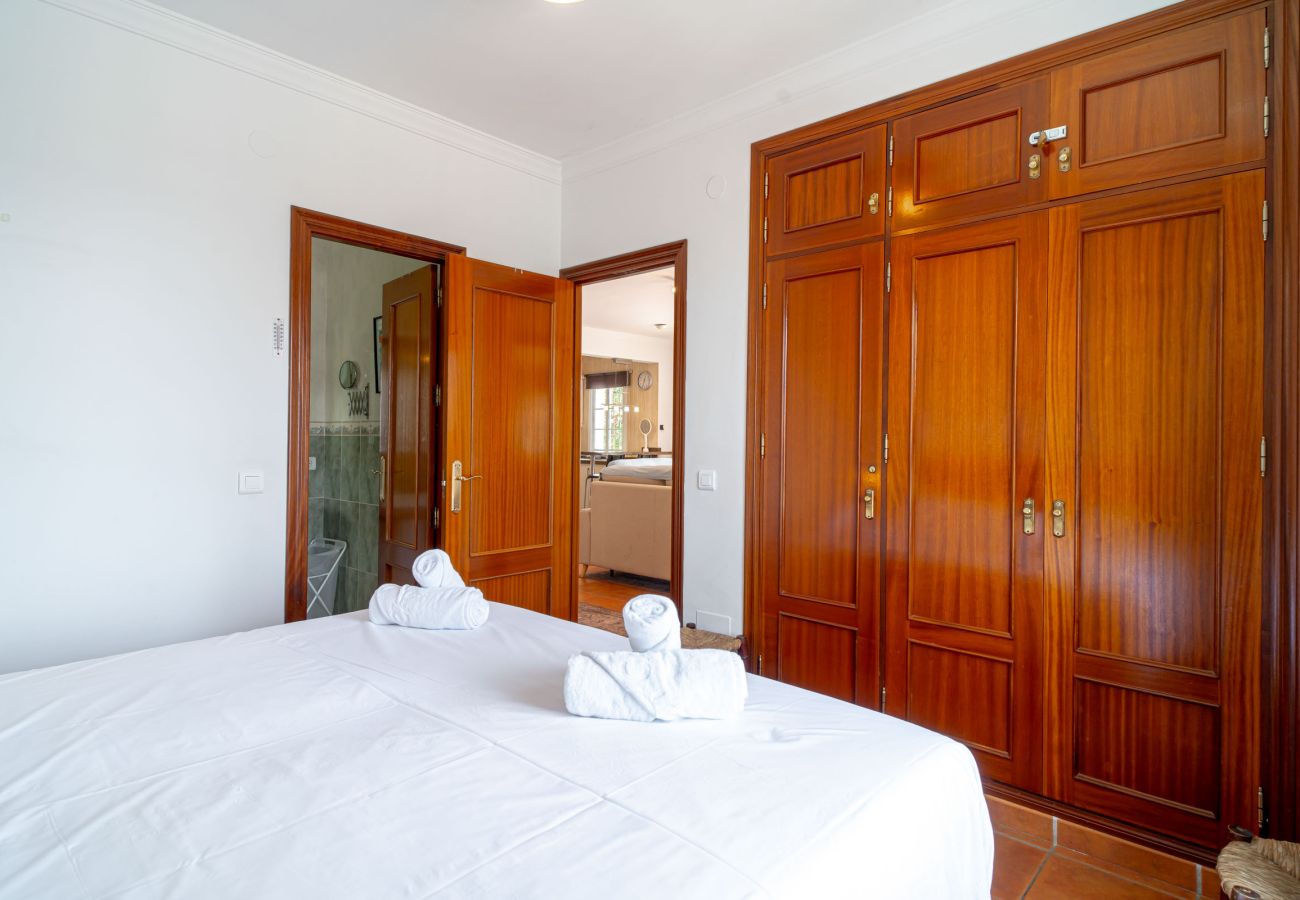 Villa in Torrox Costa - Villa Calidum: Vakantiehuis met Privézwembad in Nerja