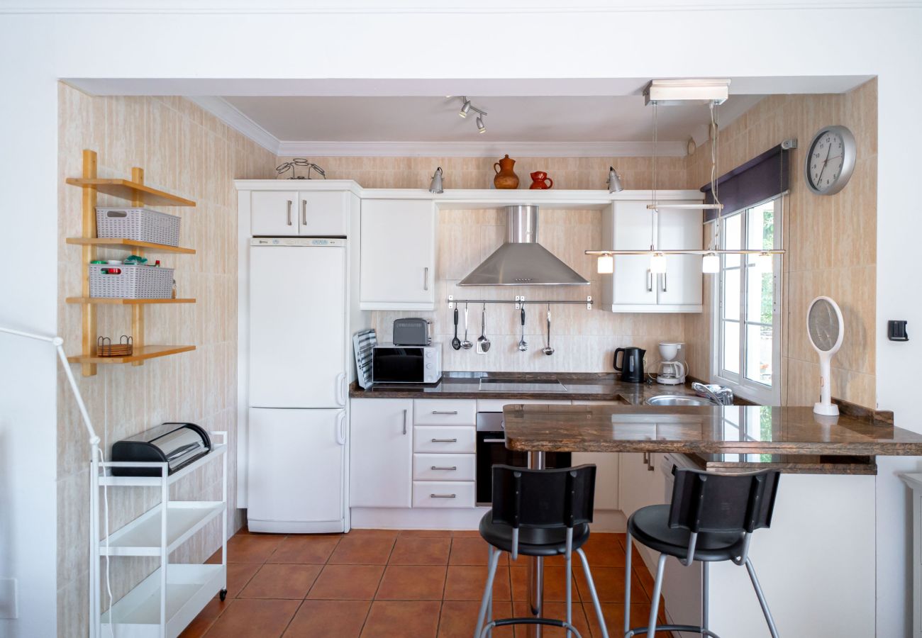 Villa in Torrox Costa - Villa Calidum: Vakantiehuis met Privézwembad in Nerja