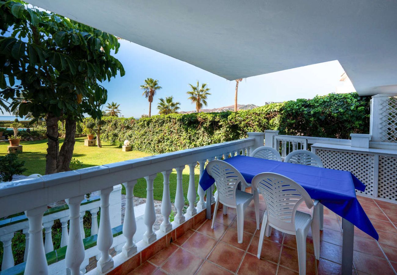 Appartement in Nerja - Stella Maris Nerja Beachfront Apartment, Sea View 