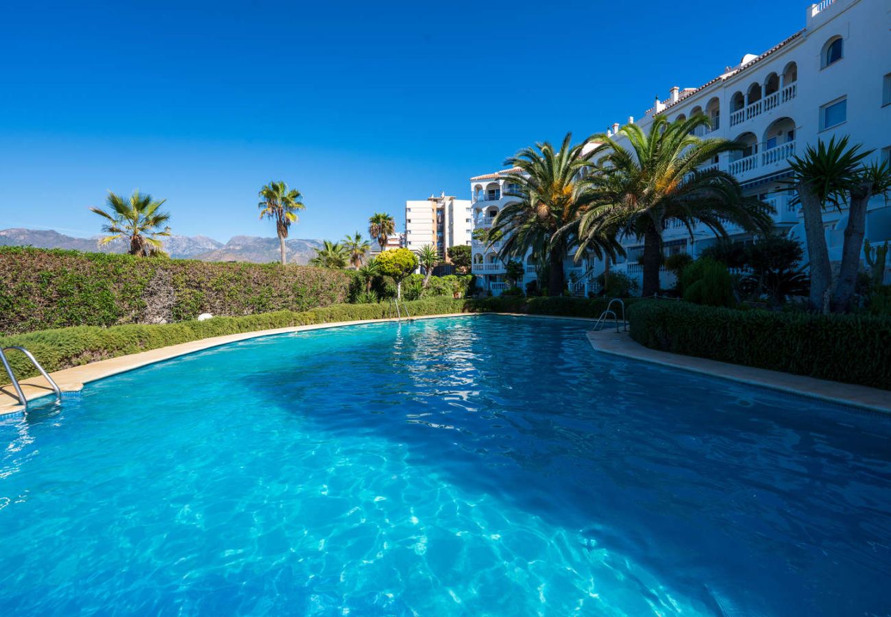 Appartement in Nerja - Stella Maris Nerja Beachfront Apartment, Sea View 