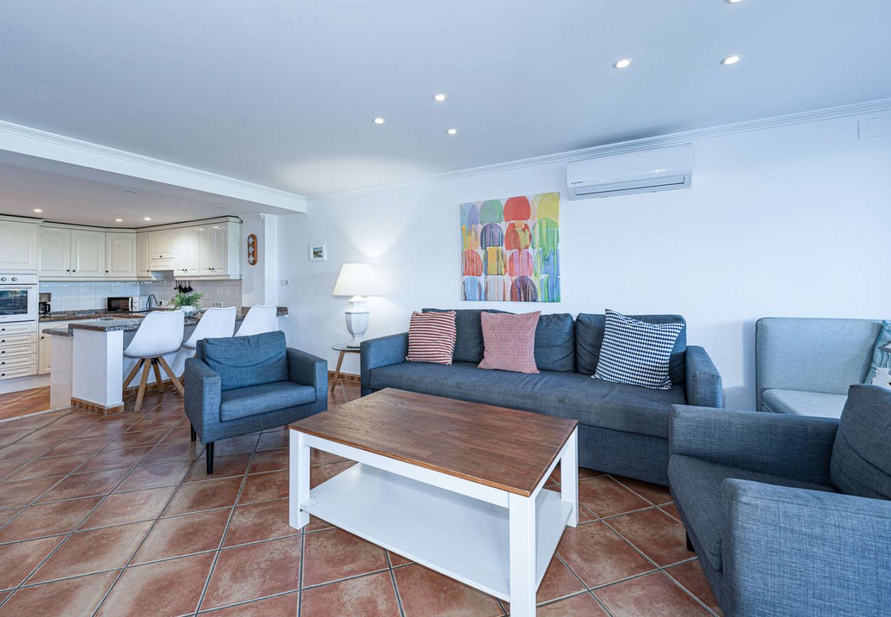 Appartement in Nerja - Stella Maris Nerja Beachfront Apartment, Sea View 