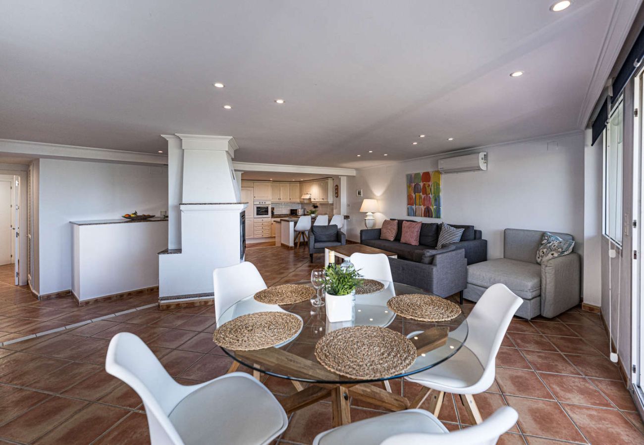 Appartement in Nerja - Stella Maris Nerja Beachfront Apartment, Sea View 