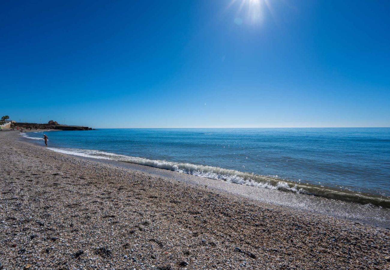Appartement in Nerja - Stella Maris Nerja Beachfront Apartment, Sea View 
