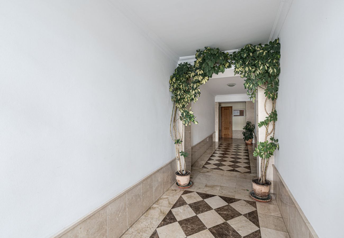 Appartement in Nerja - Torrecilla Urban Beach Nerja: Modern Appartement met Dakzwembad