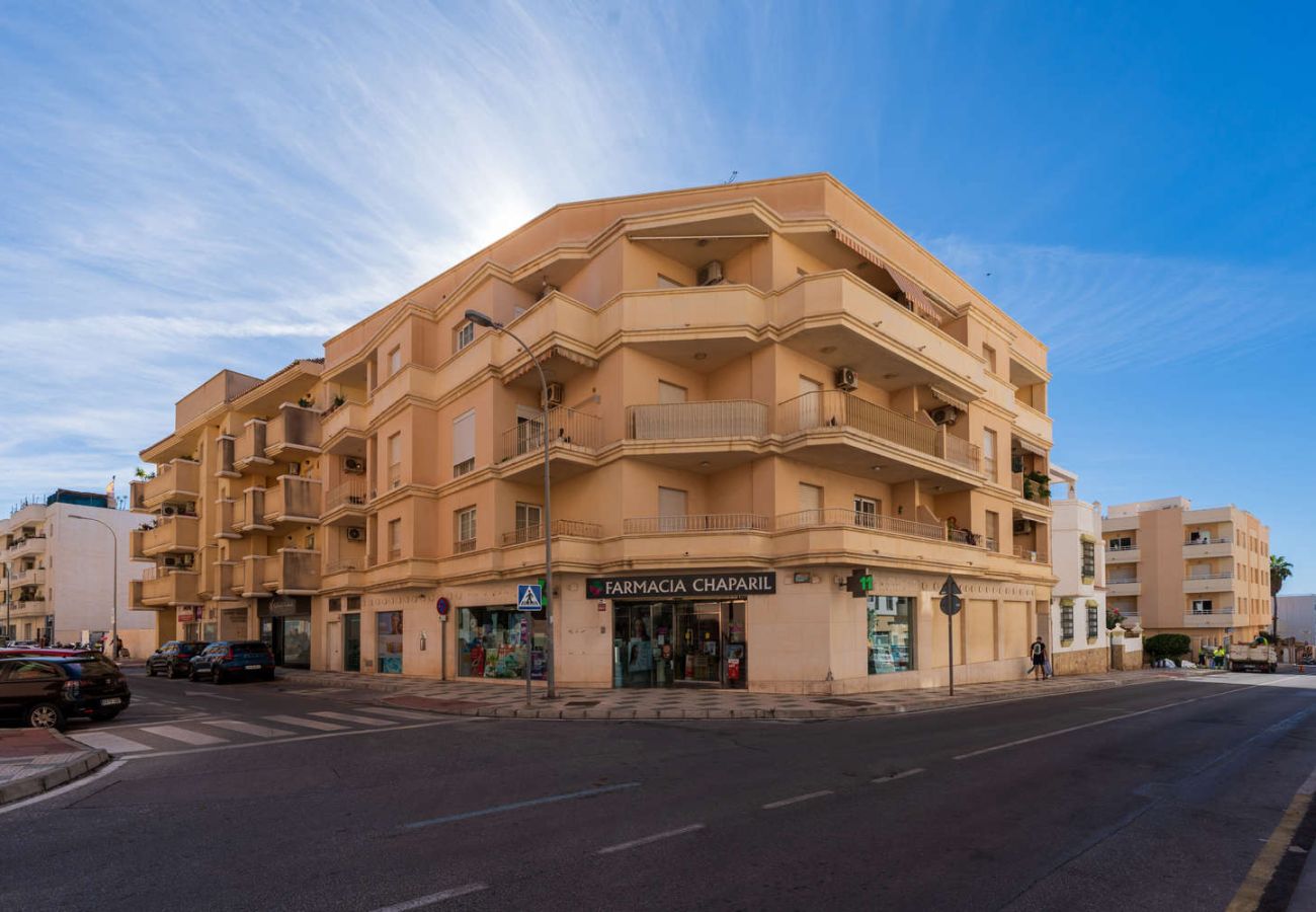 Appartement in Nerja - Torrecilla Urban Beach Nerja: Modern Appartement met Dakzwembad