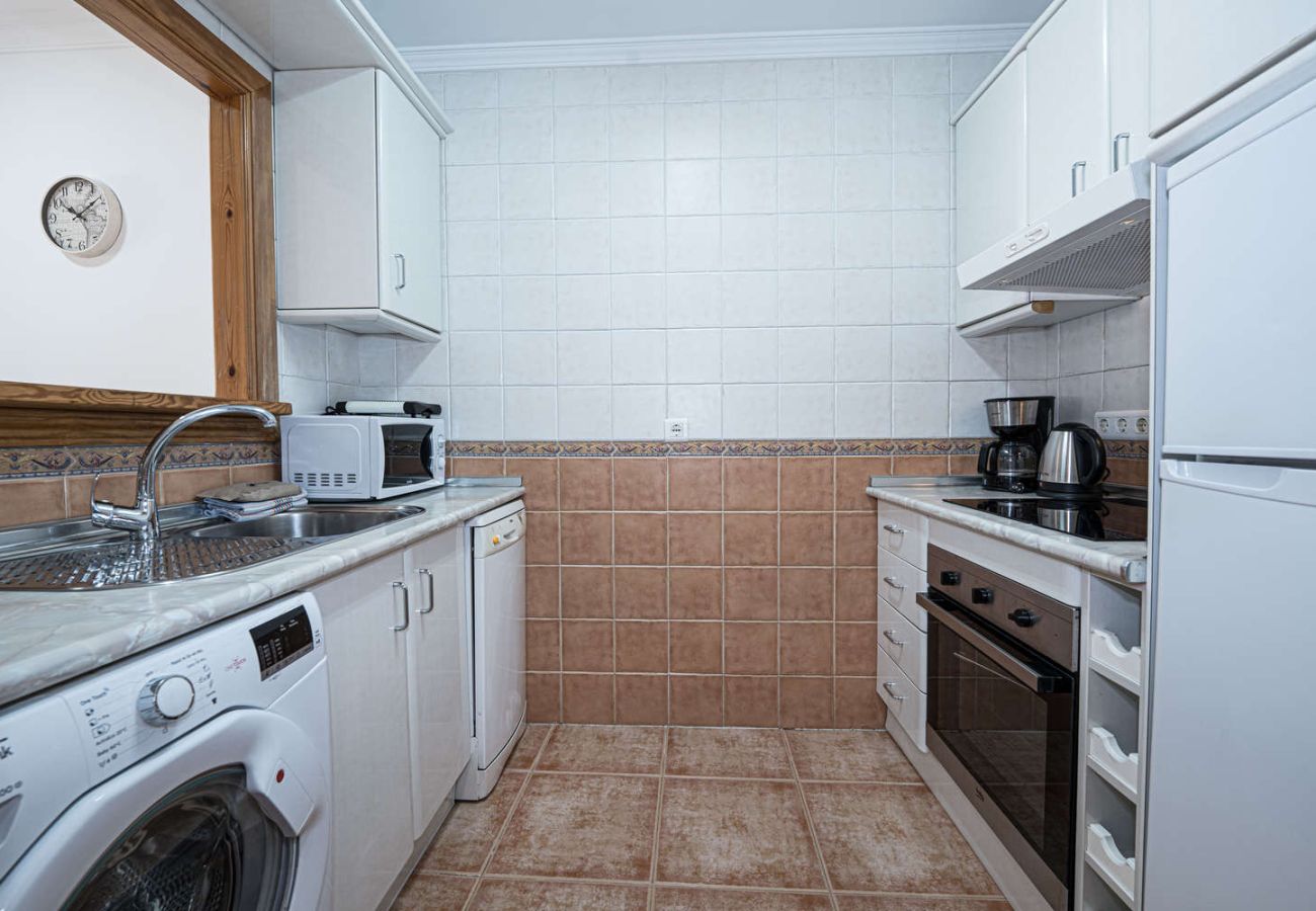 Appartement in Nerja - Torrecilla Urban Beach Nerja: Modern Appartement met Dakzwembad