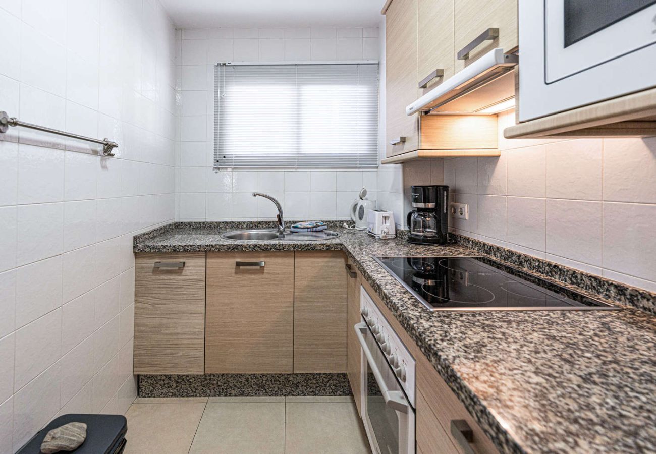 Uitgeruste keuken van appartement Acapulco 18 in Nerja