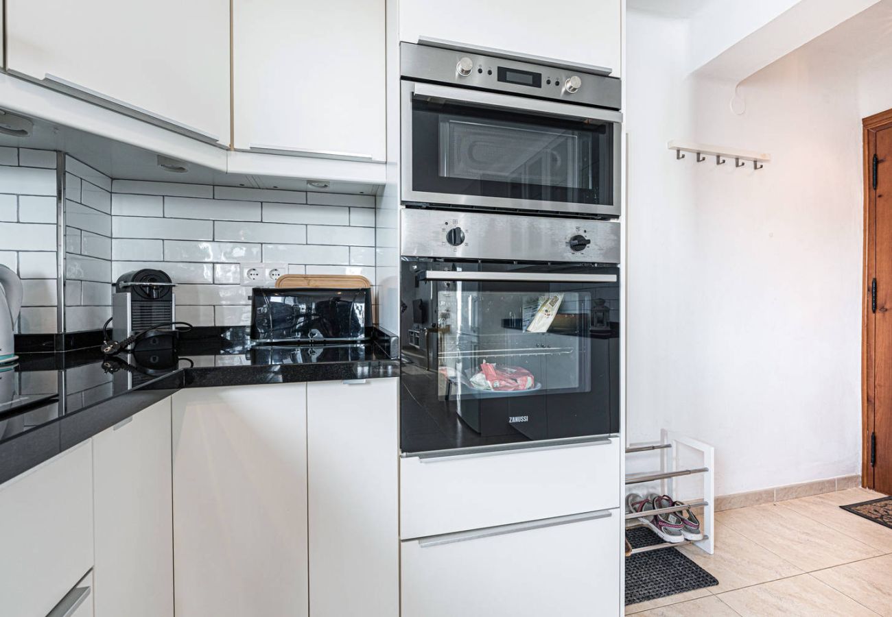 Volledig uitgeruste keuken