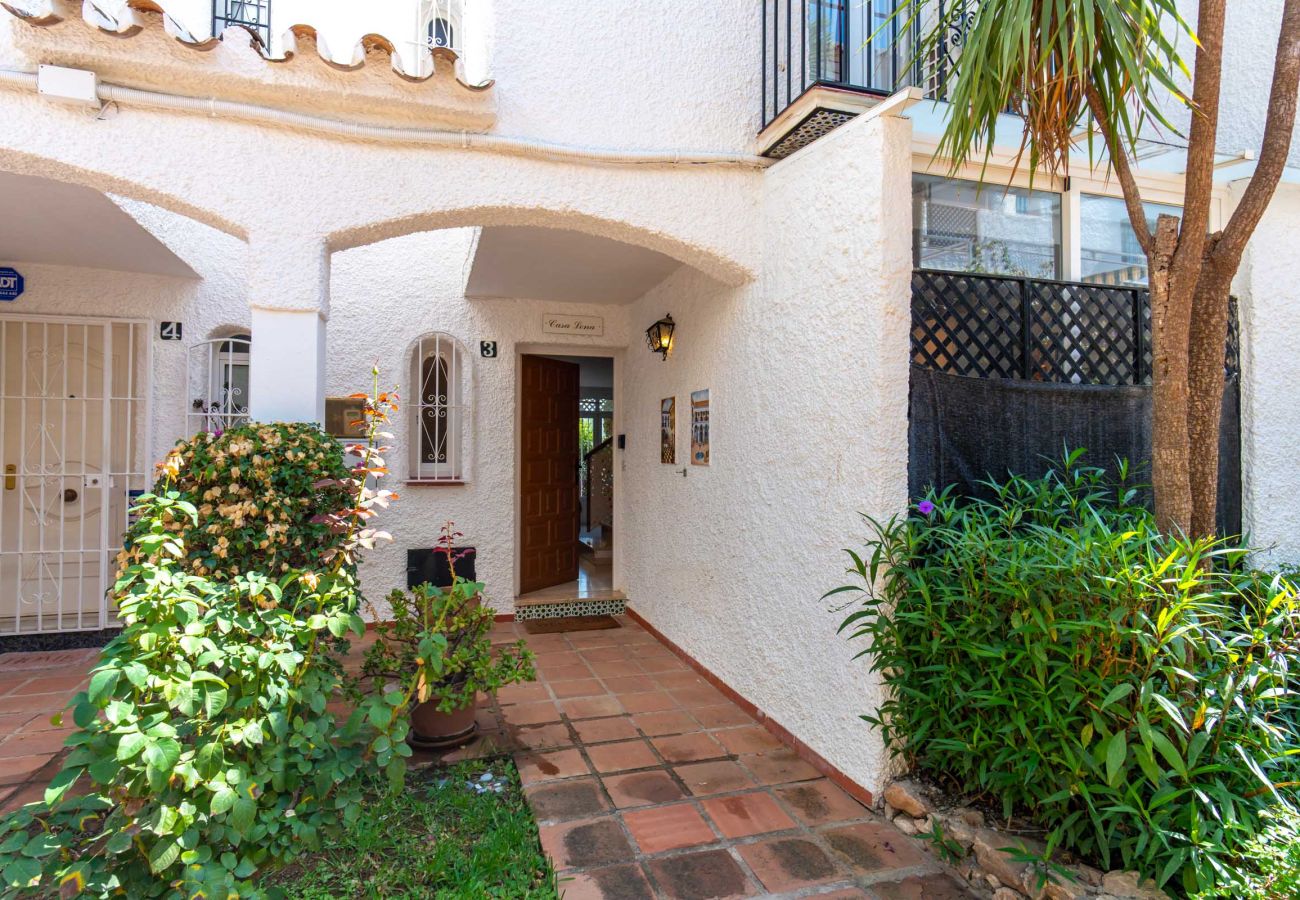 Appartement in Nerja - Casa Lena Verano Azul Nerja: Familie Duplex met Zeezicht