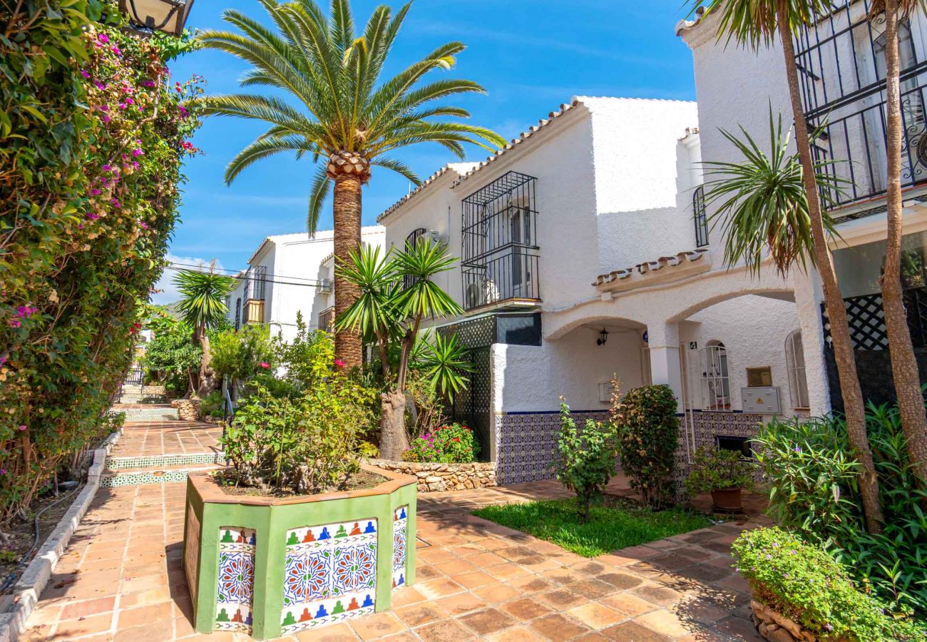 Appartement in Nerja - Casa Lena Verano Azul Nerja: Familie Duplex met Zeezicht