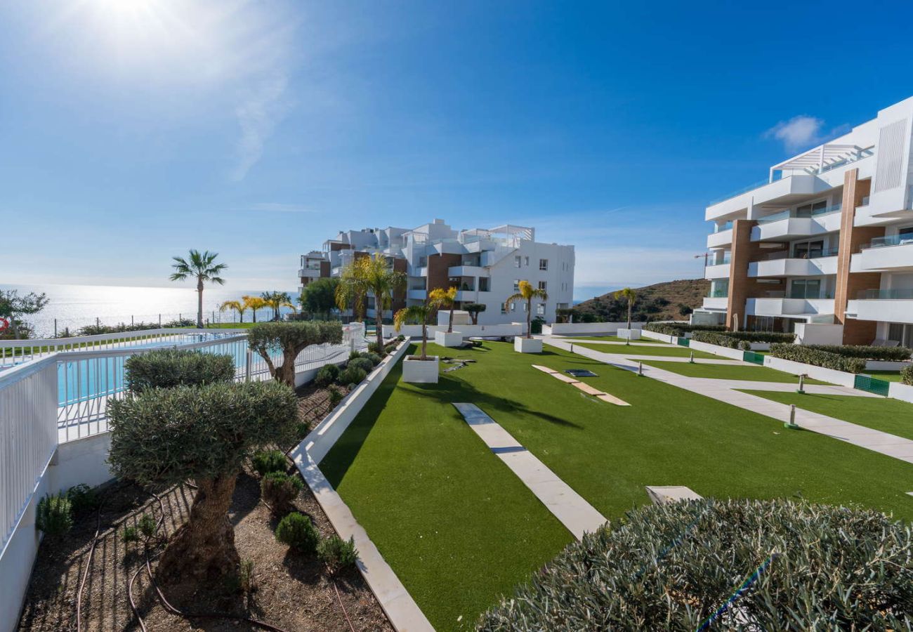 Appartement in Torrox Costa - Isea Calaceite 1111: Luxe Appartement met Zeezicht en Zwembad