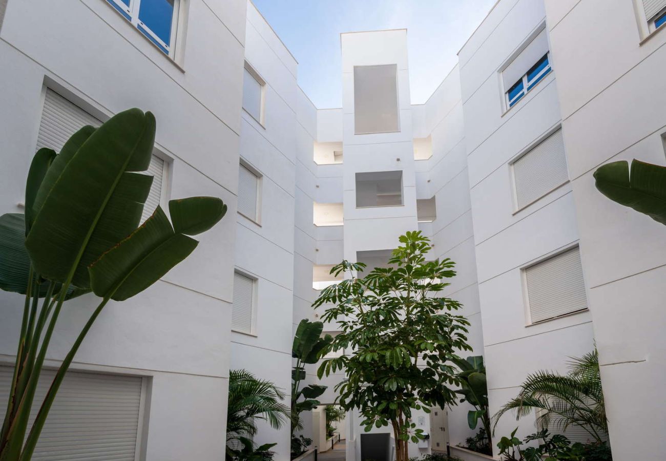 Appartement in Torrox Costa - Isea Calaceite 1111: Luxe Appartement met Zeezicht en Zwembad