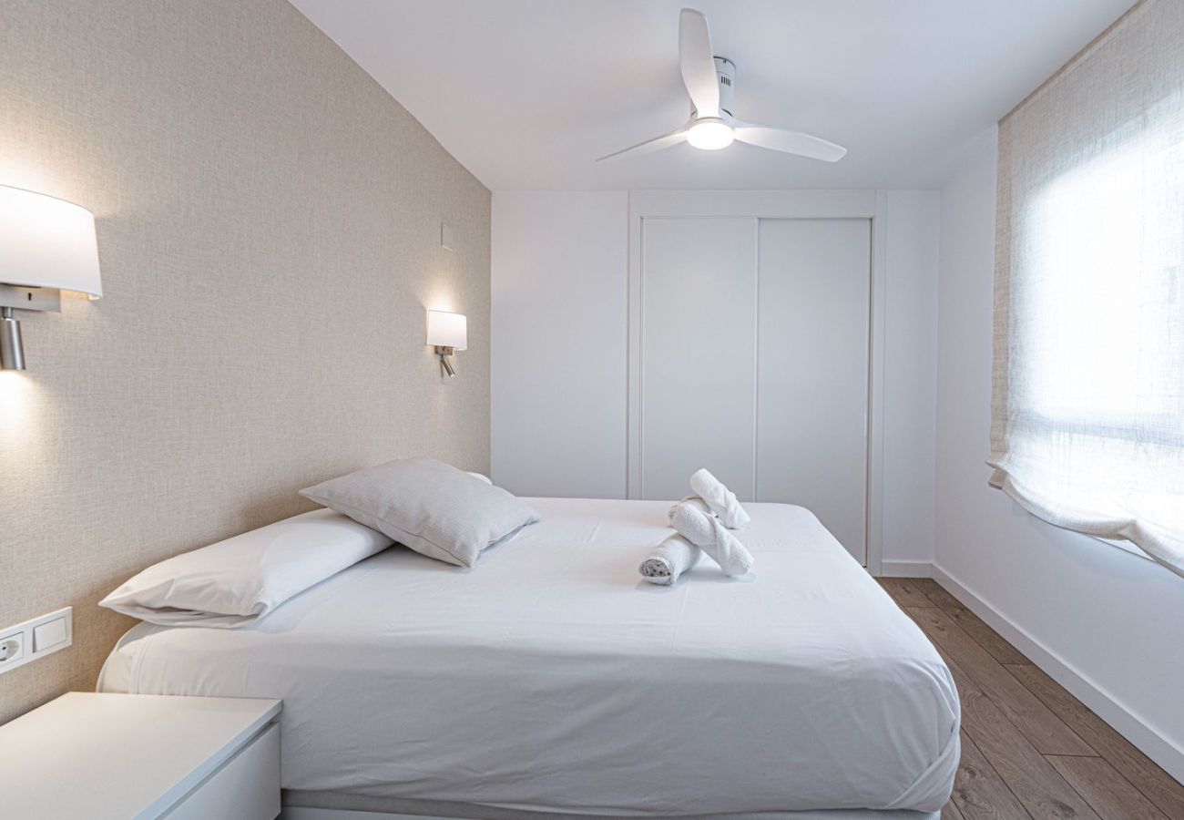 Appartement in Torrox Costa - Isea Calaceite 1111: Luxe Appartement met Zeezicht en Zwembad