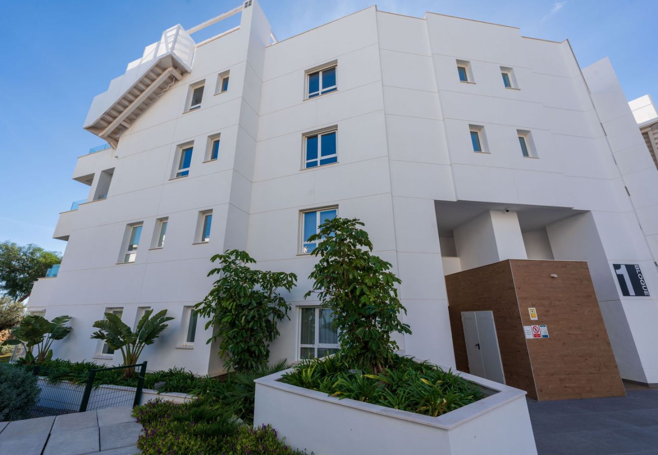 Appartement in Torrox Costa - Isea Calaceite 1111: Luxe Appartement met Zeezicht en Zwembad