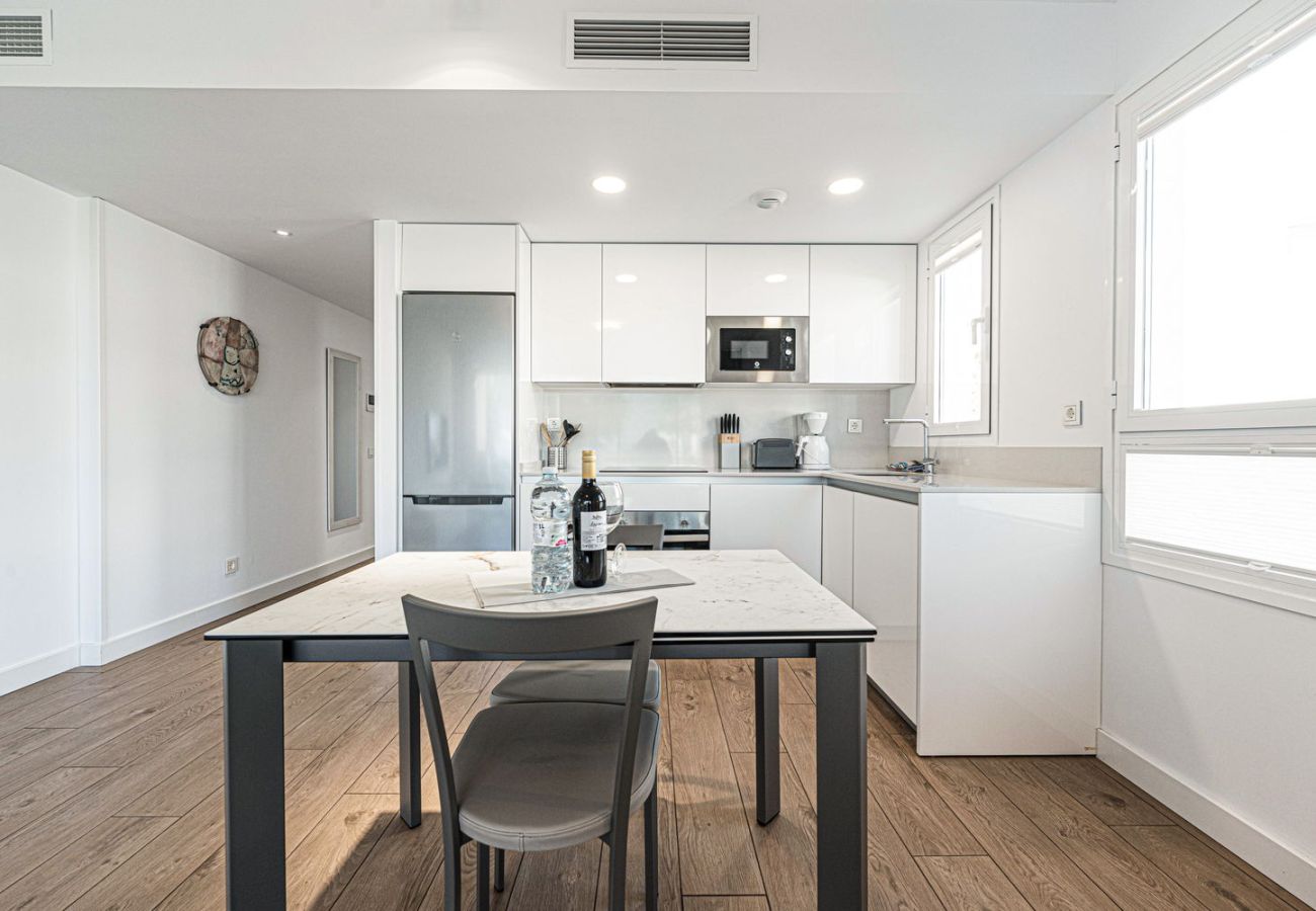 Appartement in Torrox Costa - Isea Calaceite 1111: Luxe Appartement met Zeezicht en Zwembad