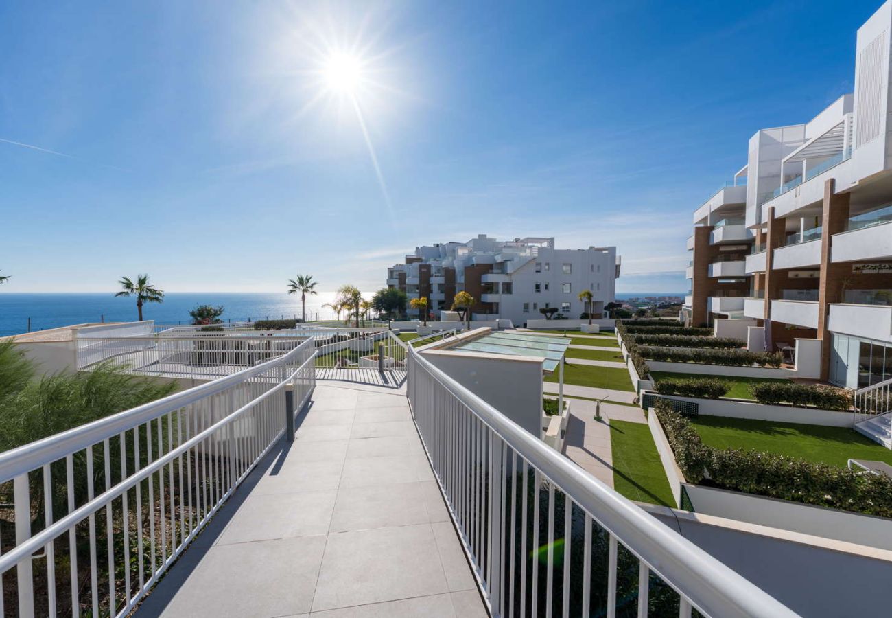 Appartement in Torrox Costa - Isea Calaceite 1111: Luxe Appartement met Zeezicht en Zwembad