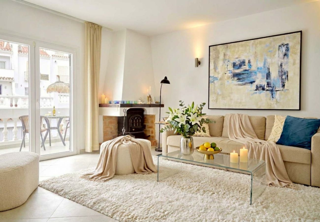 Rijhuis in Nerja - Casa Lavanda – Vakantiehuis in Nerja met uitzicht op zee en zwembad