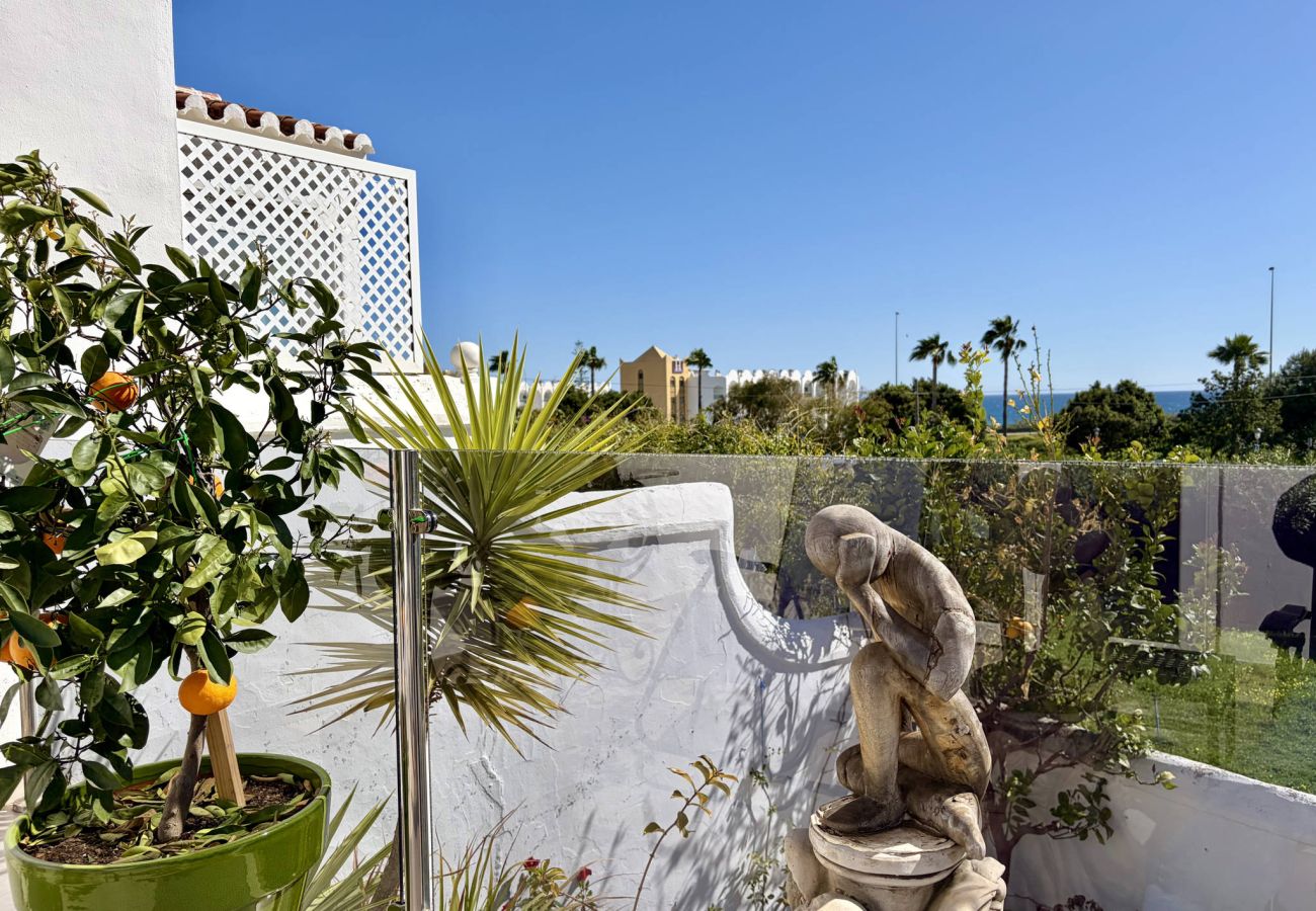Appartement in Nerja - Appartement Tropicana 6C in Nerja met Zeezicht