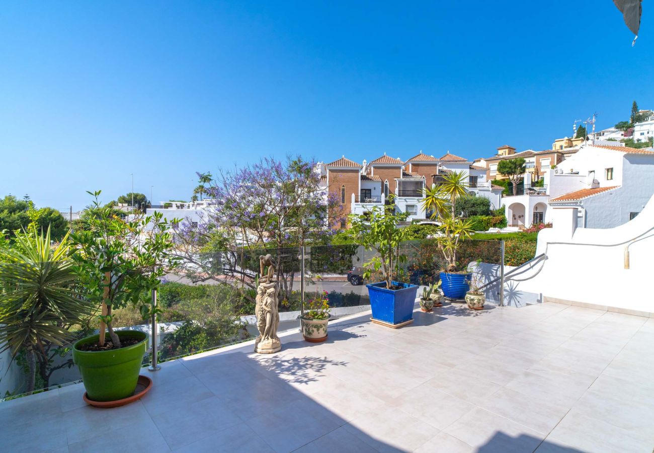 Appartement in Nerja - Appartement Tropicana 6C in Nerja met Zeezicht