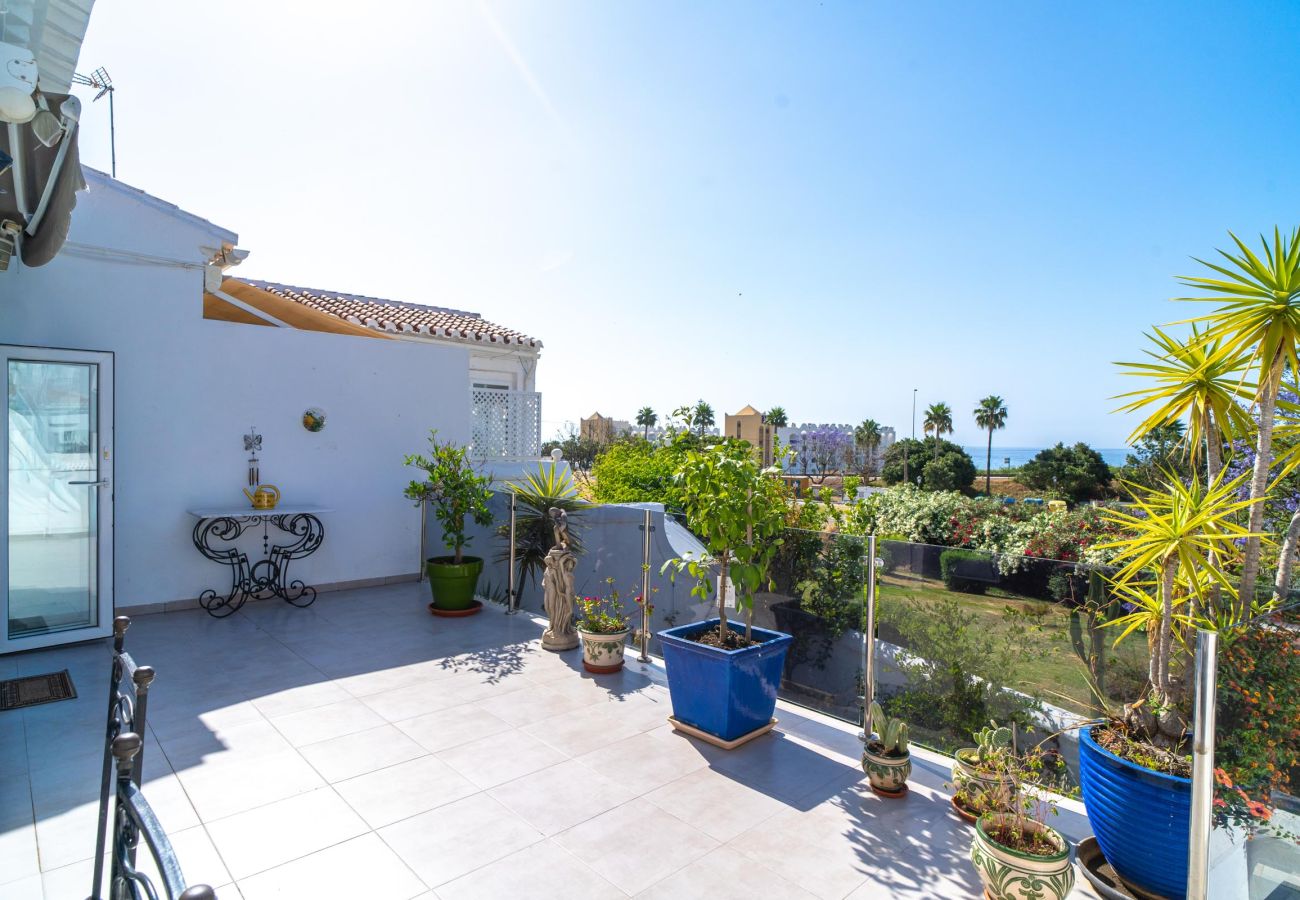 Appartement in Nerja - Appartement Tropicana 6C in Nerja met Zeezicht