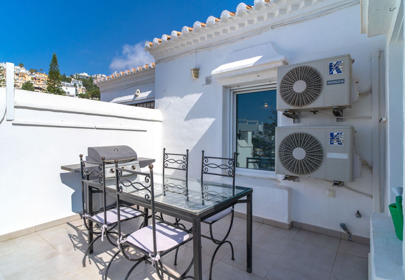 Appartement in Nerja - Appartement Tropicana 6C in Nerja met Zeezicht