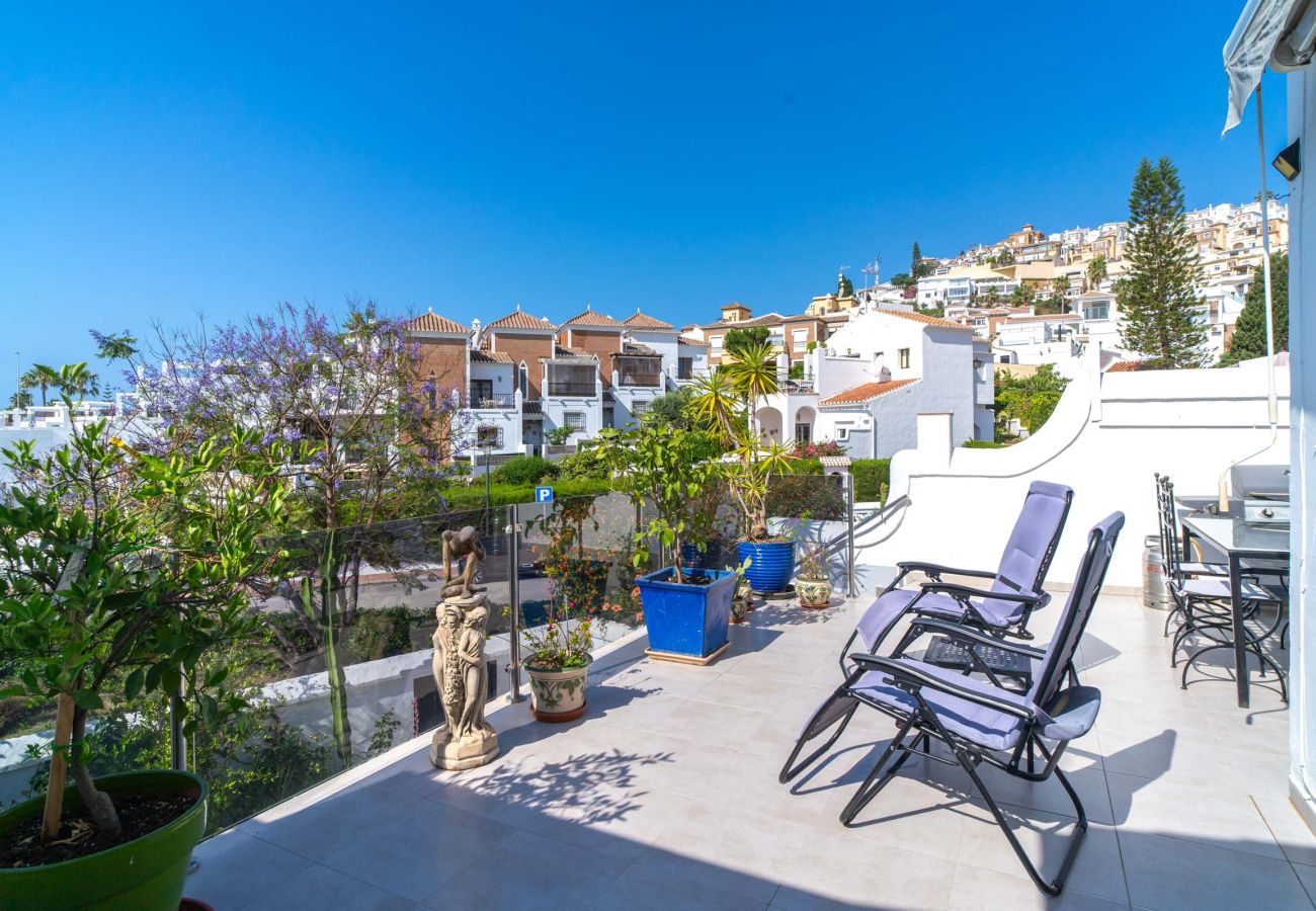 Appartement in Nerja - Appartement Tropicana 6C in Nerja met Zeezicht
