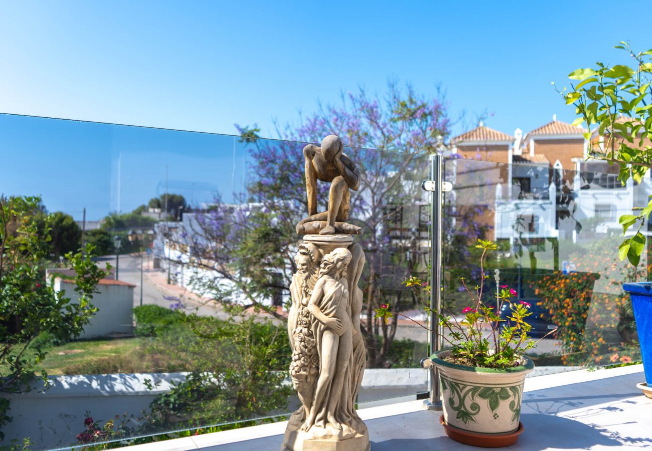 Appartement in Nerja - Appartement Tropicana 6C in Nerja met Zeezicht