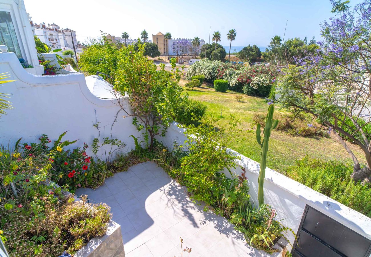 Appartement in Nerja - Appartement Tropicana 6C in Nerja met Zeezicht
