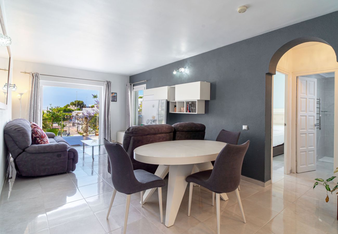 Appartement in Nerja - Appartement Tropicana 6C in Nerja met Zeezicht