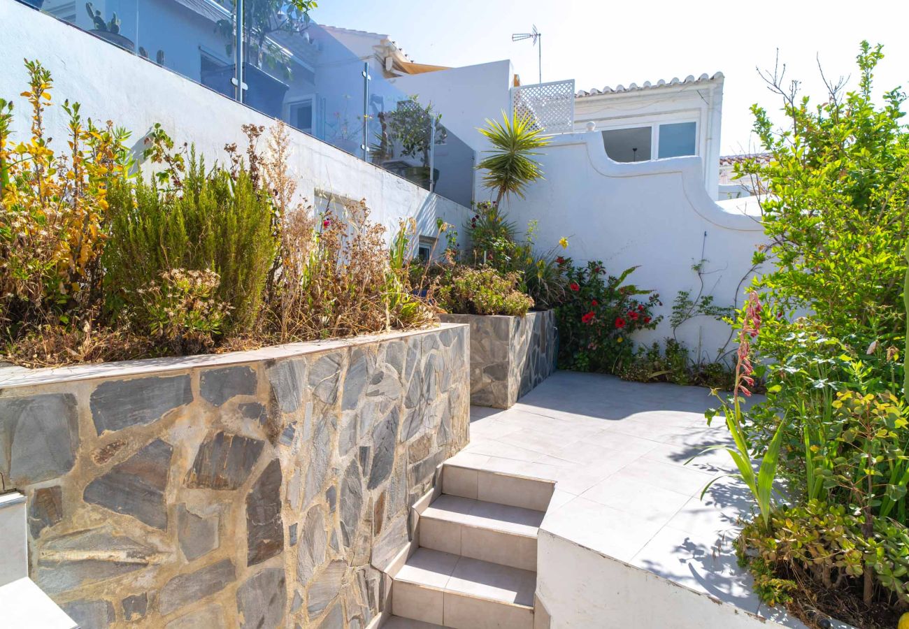 Appartement in Nerja - Appartement Tropicana 6C in Nerja met Zeezicht