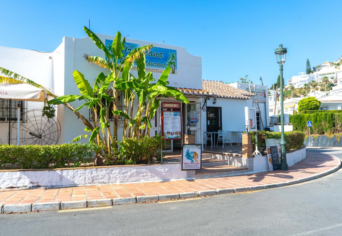 Appartement in Nerja - Appartement Tropicana 6C in Nerja met Zeezicht