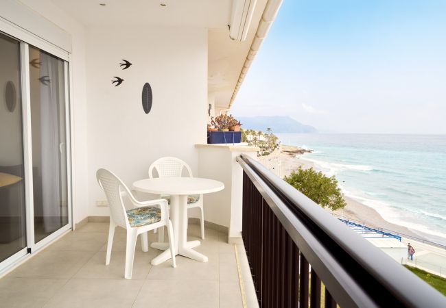 Appartement in Nerja - Appartement Arce I 26 in Playa Torrecilla Nerja met Zeezicht