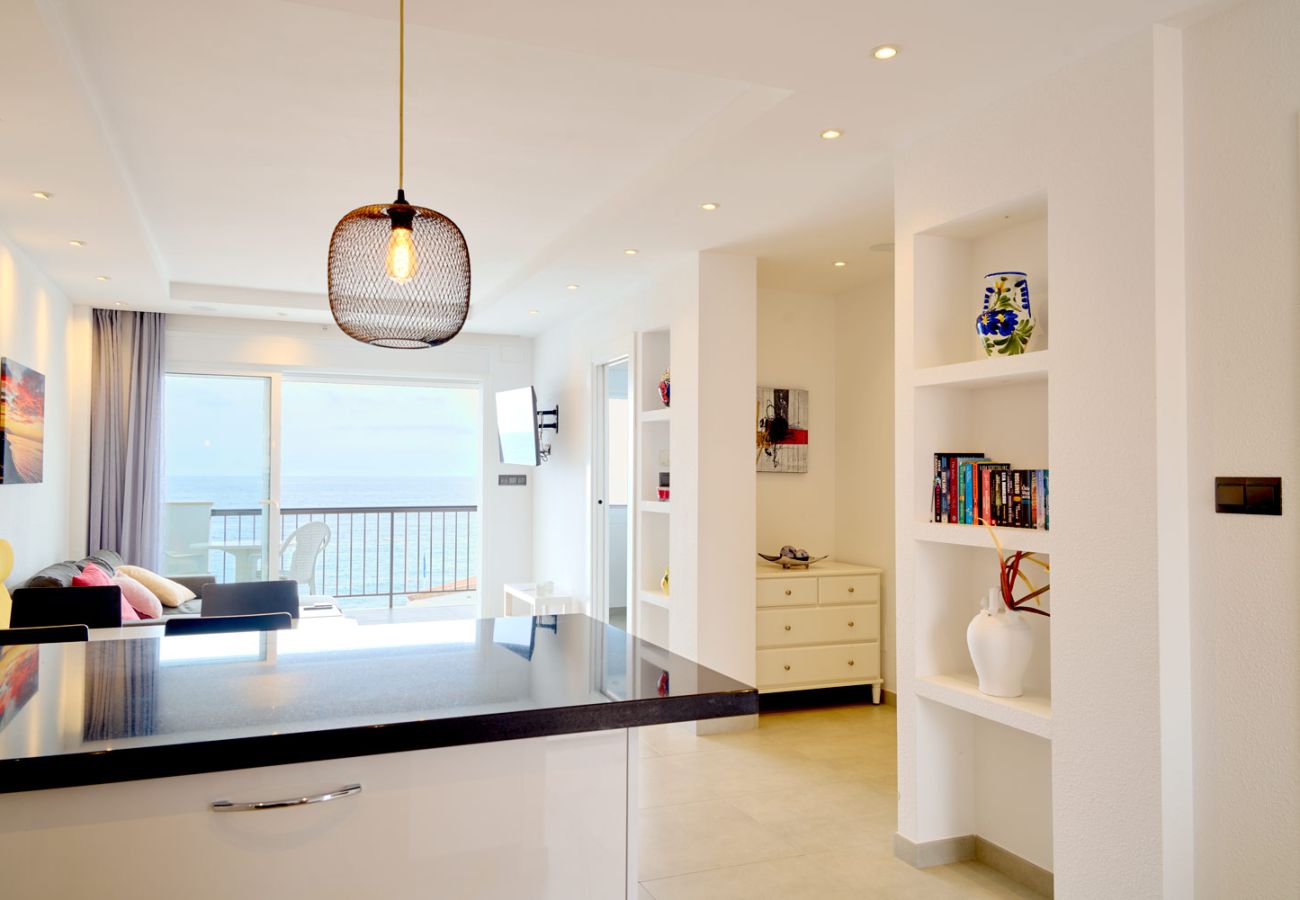 Appartement in Nerja - Appartement Arce I 26 in Playa Torrecilla Nerja met Zeezicht