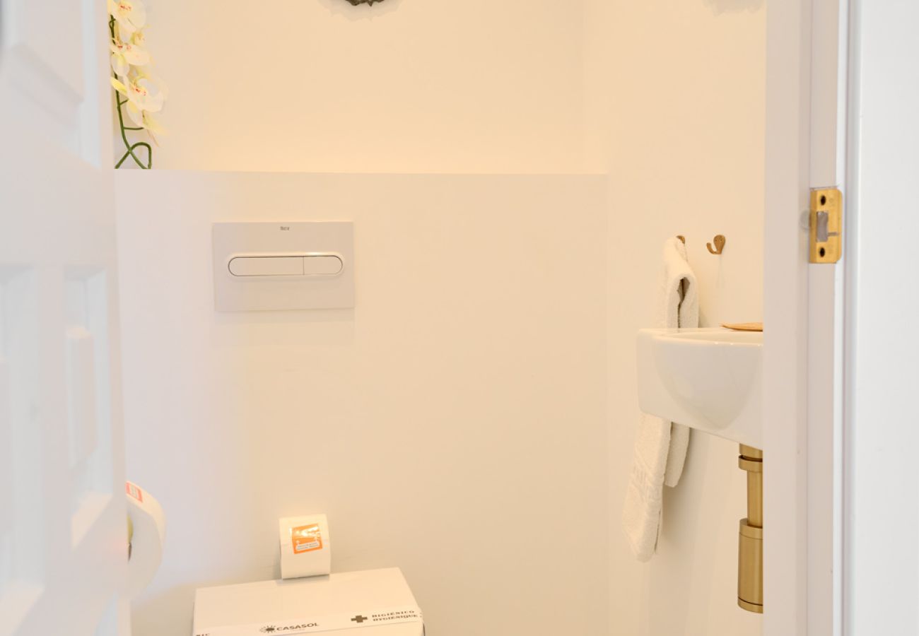 Appartement in Nerja - Appartement Arce I 26 in Playa Torrecilla Nerja met Zeezicht