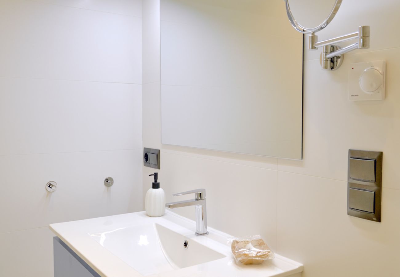 Appartement in Nerja - Appartement Arce I 26 in Playa Torrecilla Nerja met Zeezicht