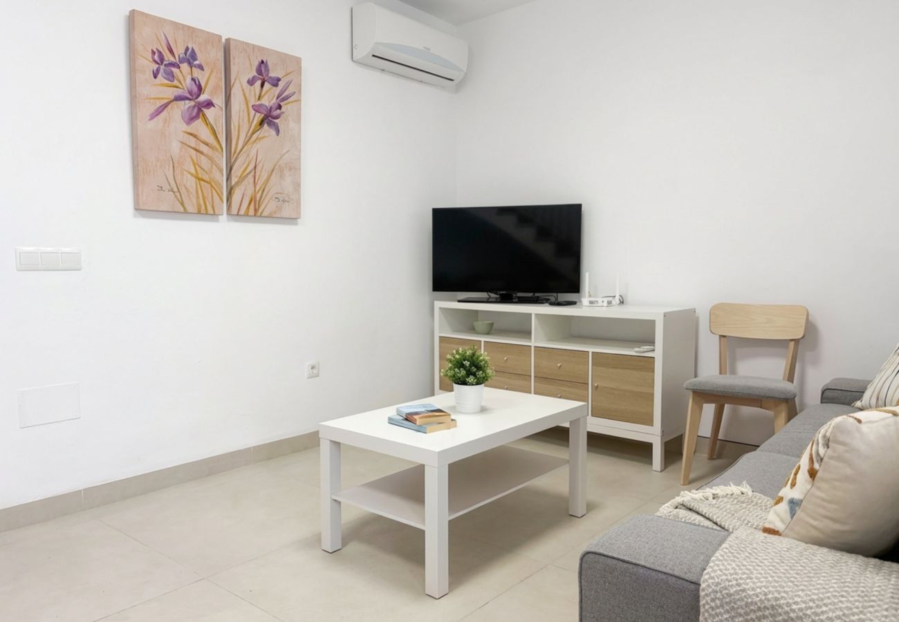 Rijhuis in Nerja - Casa Chica: Vakantiehuis met dakterras in Calle Cristo, Nerja