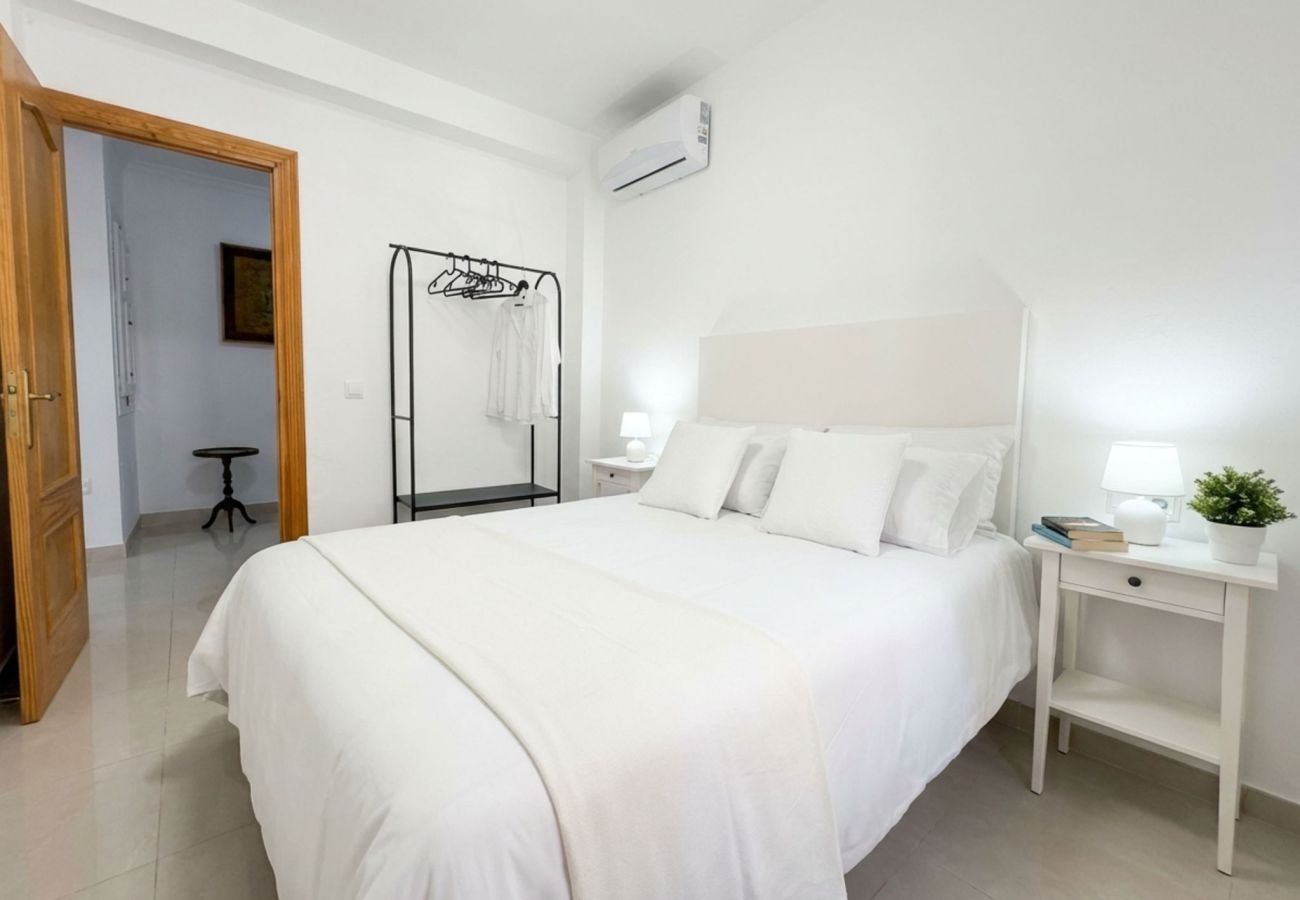 Rijhuis in Nerja - Casa Chica: Vakantiehuis met dakterras in Calle Cristo, Nerja